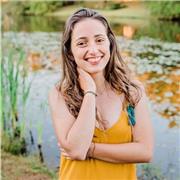 studentessa universitaria offre lezioni di inglese e conversazione inglese